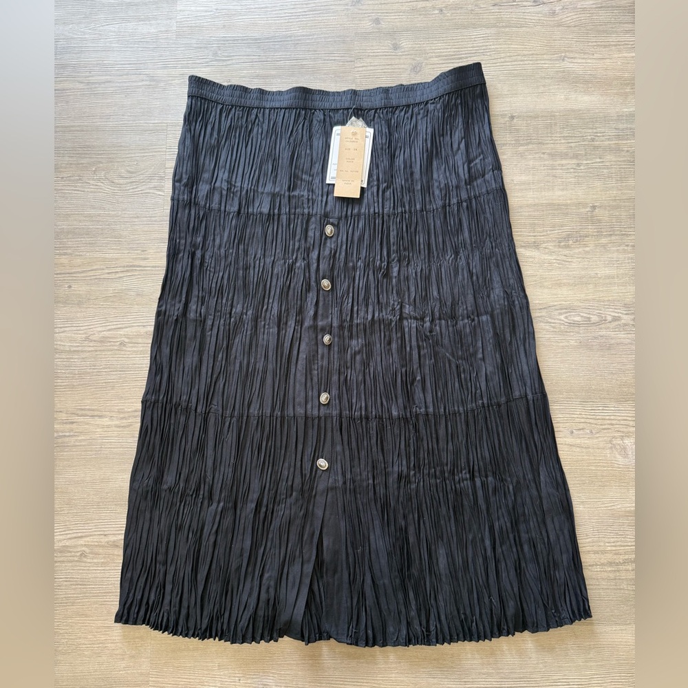 Rhythm Blue NWT Black 1X Women’s Long Skirt